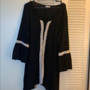 Black 3/4 bell sleeves crochet trim crisscross